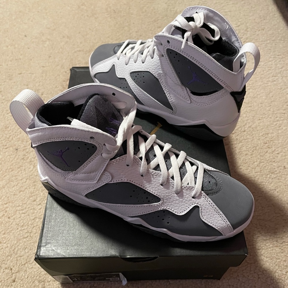 jordan 7 retro “flint” 2021 boys size 4.5y